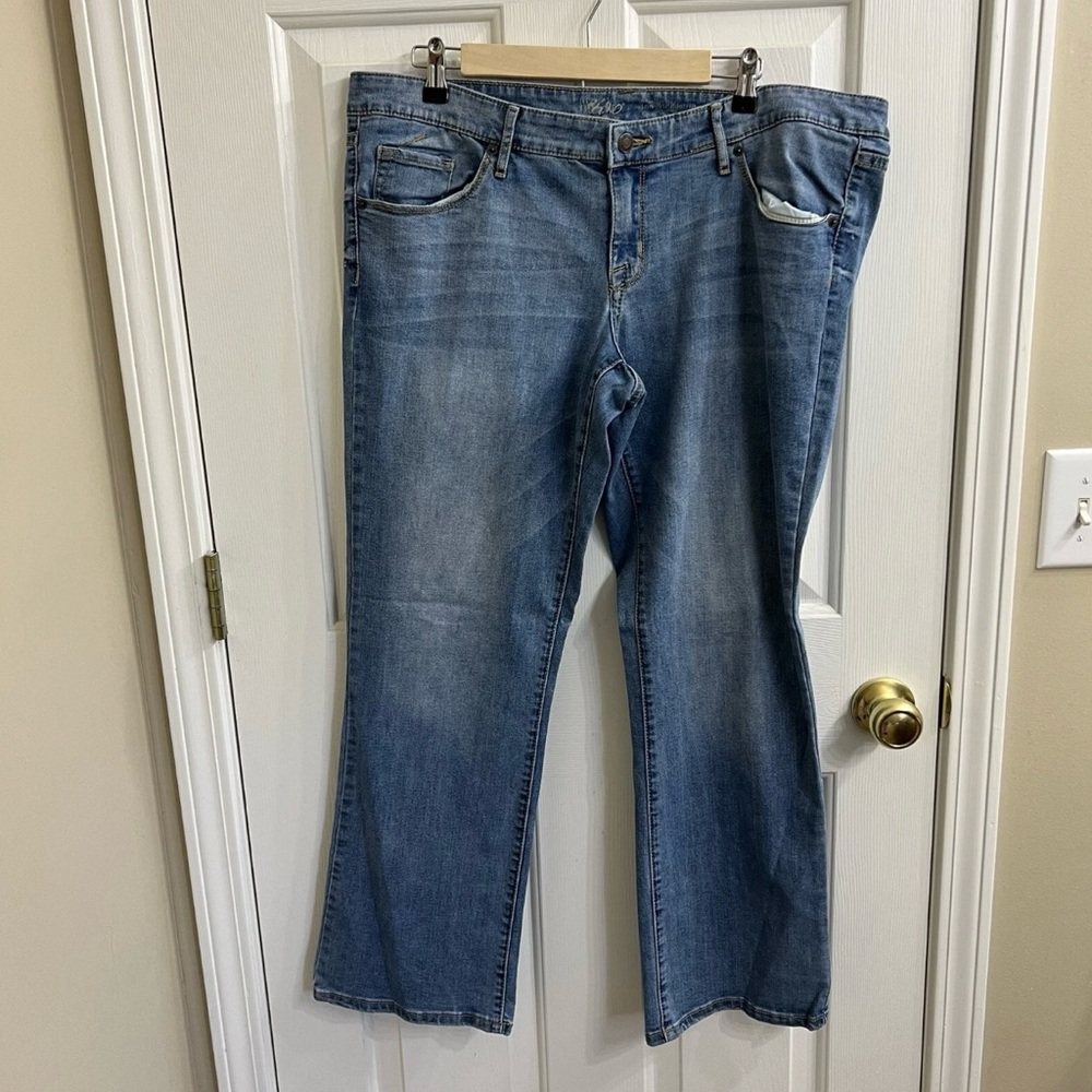 Mossimo Jeans Womens 16/33 S/C Blue Denim Low Rise Bootcut Medium Wash Ladies